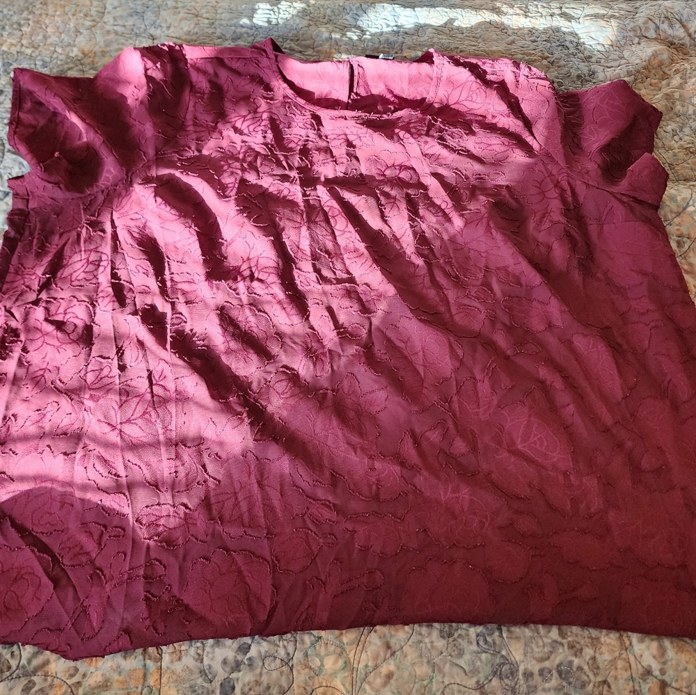 Plus Size Women's Elegant Burgundy Women's Top